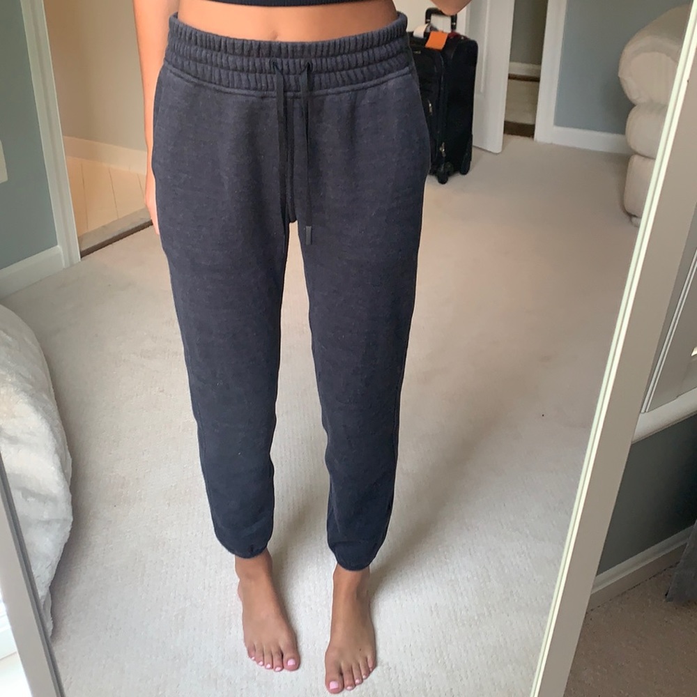 Lululemon joggers